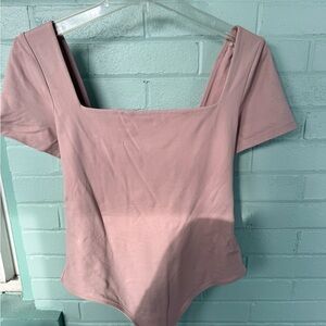 Aritzia Babaton Contour Dusty Pink Bodysuit